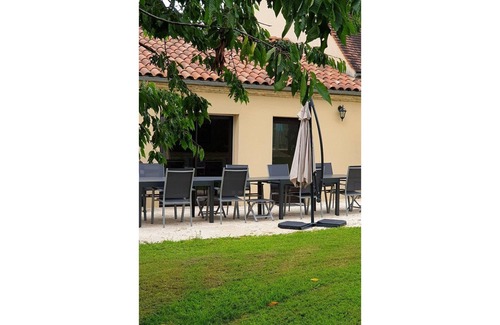 Saint-Crepin-et-Carlucet House | 2-bedroom house for 4 people with swimming pool