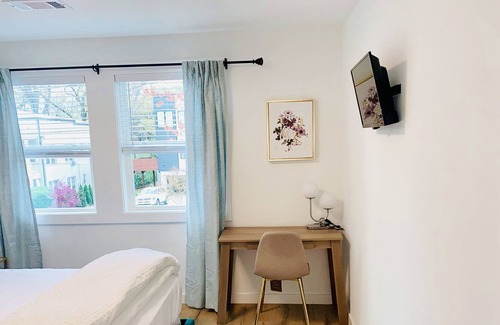 Virginia Highland Condo | 2 Bedrm Condo Run To Beltline