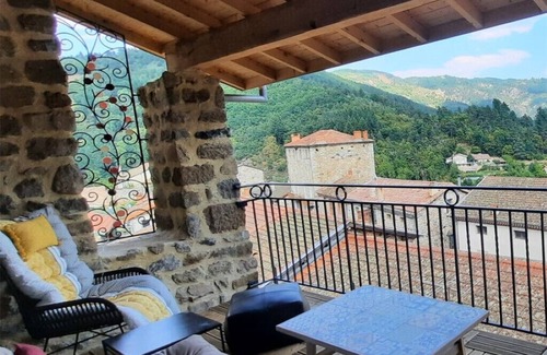 Saint-Martin-de-Valamas House | 2 Bedroom Private vacation home in SAINT MARTIN DE VALAMAS