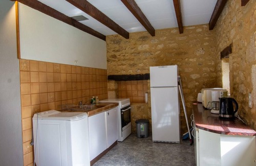 Castelnaud-la-Chapelle Cottage | 2-bedroom house with terrace in the heart of Dordogne