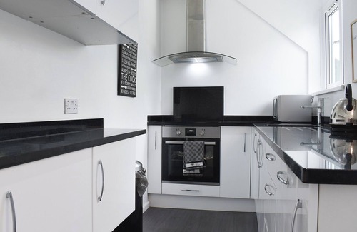 Bowness-on-Windermere Cottage | 2 bedroom accommodation in Bowness-on-Windermere