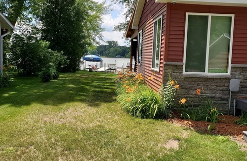 Watab Cabin | 2 Bedroom/1.25 Bath - Fun Family Getaway Or Quiet Time
