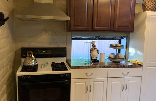 Madera House | 2 bedroom 1 bath home. In the heart of madera.