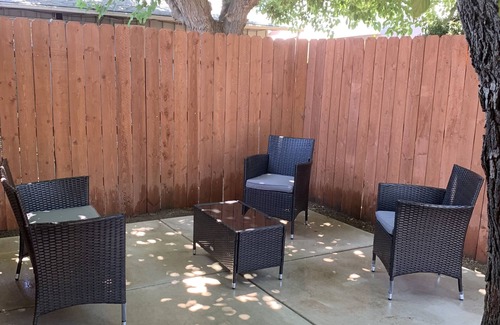 Madera House | 2 bedroom 1 bath home. In the heart of madera.