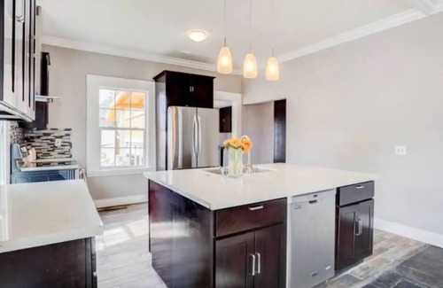 Willow Glen House | 2 bedroom/1 Bath in marvelous San Jose downtown with WiFi, AC