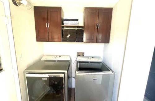 Willow Glen House | 2 bedroom/1 Bath in marvelous San Jose downtown with WiFi, AC