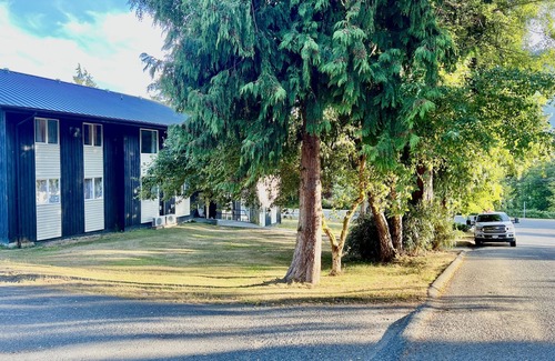 Port Alice Apartment | 2 Bedroom 1 Bathroom Apartment Bamboo View Pet Friendly* Best Location!
