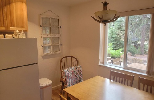 Peninsula Village Cabin | 2 Bedroom/1 Bathroom - Lake Front!