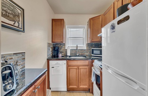 Downtown Nashville Apartment | 2 Bedroom 1 Bathroom Near Broadway!