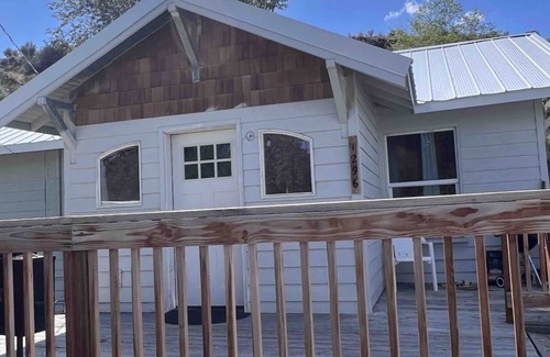 Burns House | 2 Bedroom 1 Bathroom with game room. Pet friendly