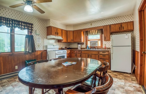 Puposky Cabin | 2 Bedroom, 1900's Logging cabin on Three Island Lake in Bemidji, MN