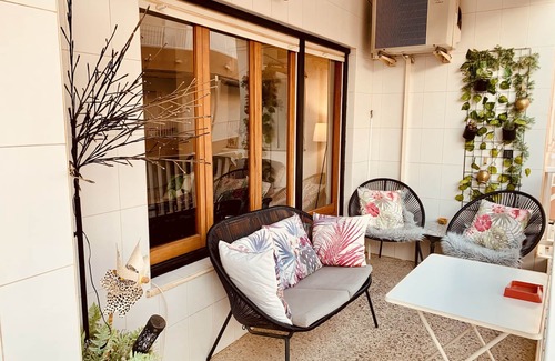 Mar de Cristal Apartment | 2 Bedroom 1st floor apartment in Mar De Cristal 100 yards from the beach,