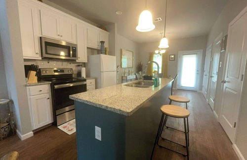 Valdosta Apartment | 2-bedroom 2.5 bath apartment near VSU, and SGMC