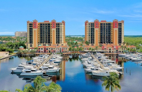 Cape Harbour Condo | 2 bedroom 2 bath condo overlooking marina