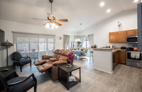 Chandler House | 2 Bedroom 2 Bath Fully Furnished Home in Sunbird Golf Resort