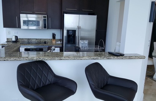North Beach Condo | 2 Bedroom/2 Bath Modern Designer Lanai Condo on the Ocean in Miami Beach