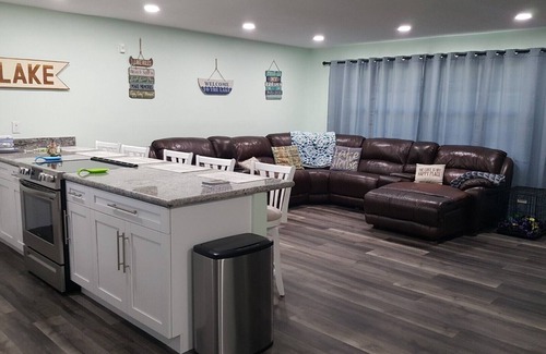 Placid Lakes House | 2 Bedroom 2 Bath on the 4th Canal that leads to beautiful Lake June