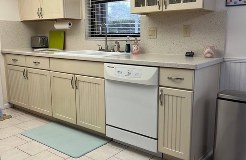 Placid Lakes House | 2 bedroom 2 bath single family home in Lake Placid FL. nLocated in Placid lakes