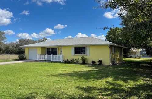 Placid Lakes House | 2 bedroom 2 bath single family home in Lake Placid FL. nLocated in Placid lakes