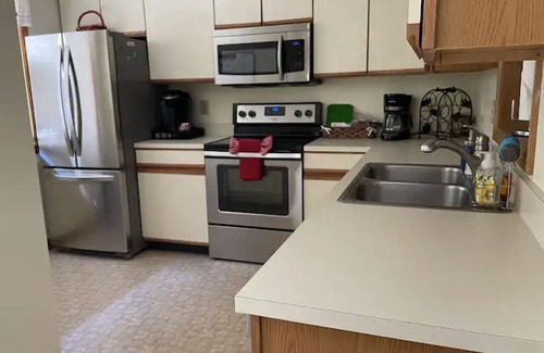 Center Conway Condo | 2 bedroom 2 bath condo on the Saco, onsite pool, near outlets