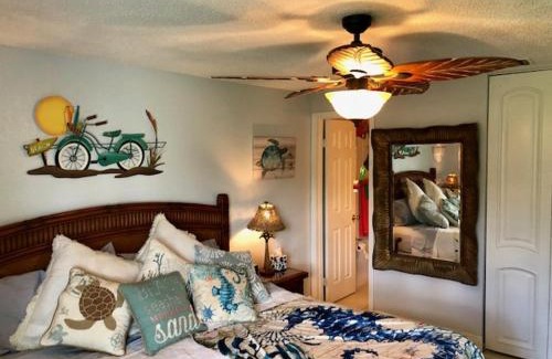 Oldsmar House | 2 Bedroom , 2 Bath , Villa