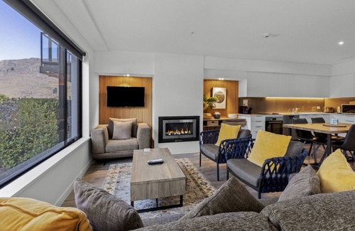 Arthur's Point Apartment | 2 bedroom 2 bathroom apartment