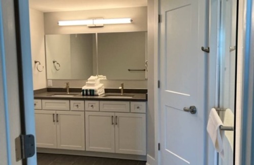 Canandaigua Condo | 2 Bedroom, 2 bathroom condo on Canandaigua Lake