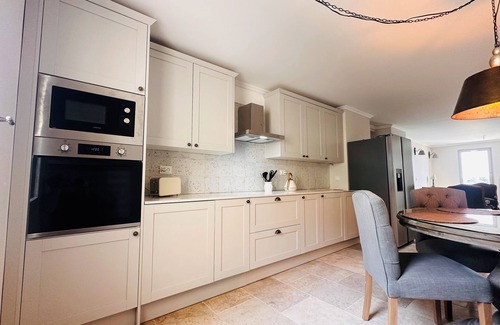 Vaugines Apartment | 2 bedroom, 2 bathroom apartment near Lourmarin - Apartment 1
