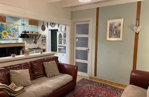 Le Vigeant Cottage | 2 Bedroom & 2 Bathroom Gîte Cottage Heated Plunge Pool & Private Garden 86150