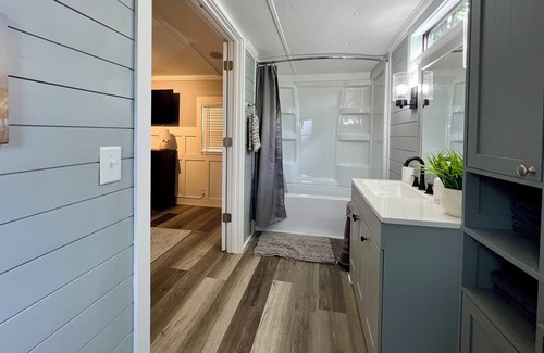 Rumsey House | 2 bedroom 2 bathroom home in Calhoun