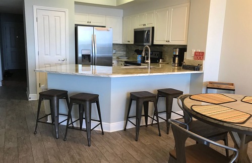 Miramar Beach Condo | 2 Bedroom/2 Bathroom with Bunk Room; Beach Service - New Rates!
