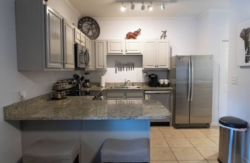 Tuscaloosa Condo | 2 bedroom/2 bathroom blocks from the stadium!