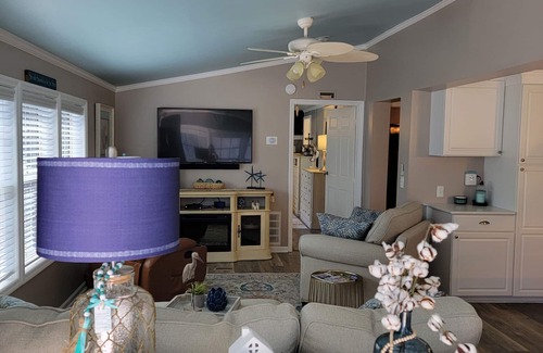 Garden City Cottage | 2 Bedroom, 2 Full Bath Cottage with many amenities! Complimentary Golf cart.