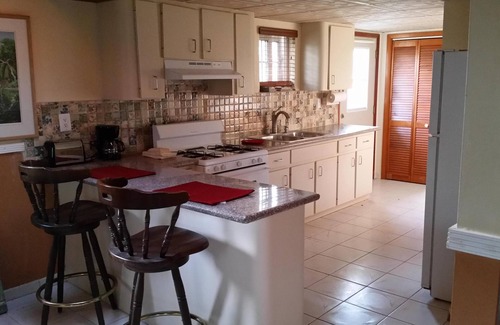 Bell Channel Bay Cottage | 2 Bedroom 2bath cottage