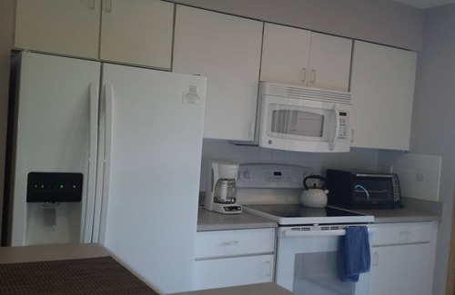 Frisco House | 2 bedroom 3 bath, garage, wifi, pool Lagoon Town Home in Frisco