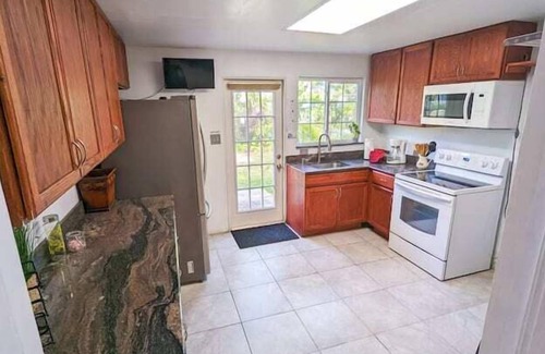 West Park Apartment | 2 Bedroom 685849 by Houzlet