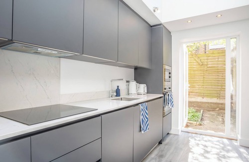Kilburn Cottage | 2 bedroom accommodation in All Greater London