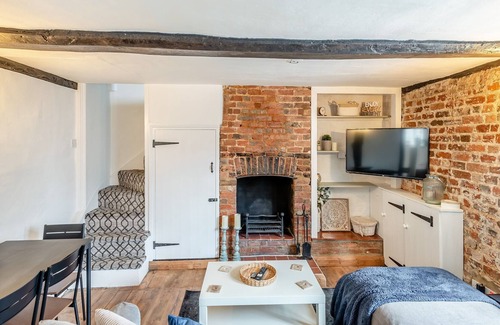 Little Berkhampstead Cottage | 2 bedroom accommodation in Little Berkhamsted