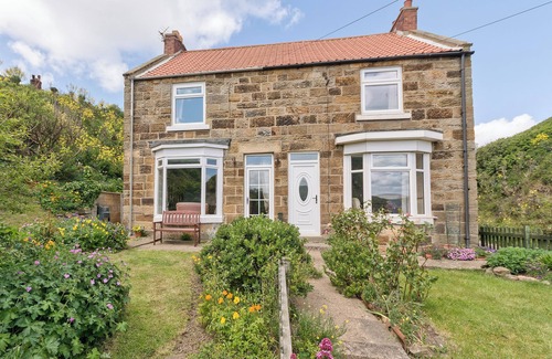 Staithes Cottage | 2 bedroom accommodation in Staithes, Cleveland