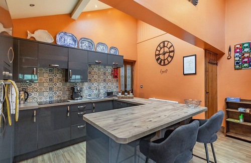 Sutton-in-Craven Cottage | 2 bedroom accommodation in Glusburn, near Skipton