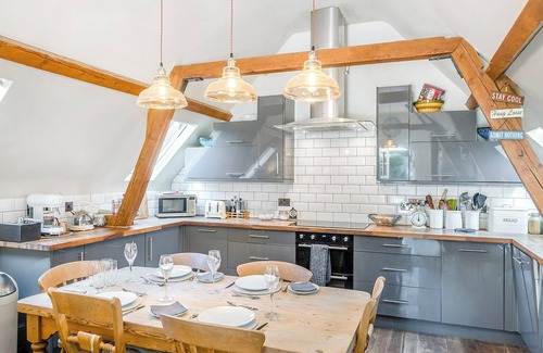 Blandford Forum Cottage | 2 bedroom accommodation in Milton Abbas, near Blandford Forum