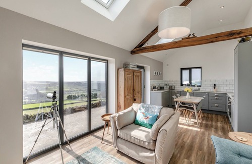 Little Hayfield Cottage | 2 bedroom accommodation in Mellor, near Marple