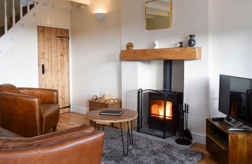Potter Brompton Cottage | 2 bedroom accommodation in Brompton By Sawdon, near Scarborough