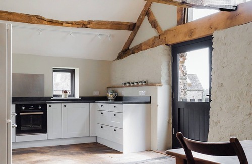 Westbrook Court Cottage | 2 bedroom accommodation in Whitney-on-Wye, near Hereford