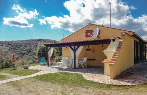 Cabrerolles House | 2 bedroom accommodation in Cabrerolles
