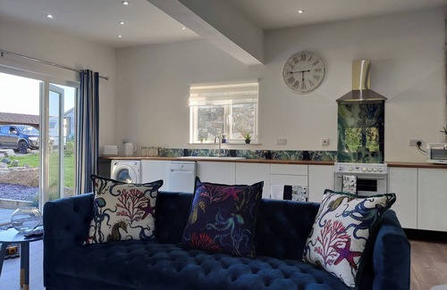 St Wenn Cottage | 2 bedroom accommodation in The Long Store