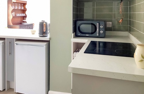 Anderby Creek Cottage | 2 bedroom accommodation in Anderby Creek