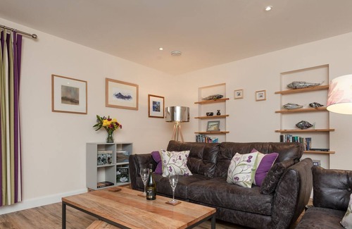 Beinn Orasaigh Cottage | 2 bedroom accommodation in Carbost, near Portree