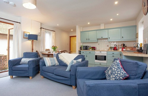 Clyst St Mary Cottage | 2 bedroom accommodation in Clyst Honiton, near Exeter