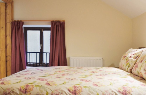 Overton-on-dee Cottage | 2 bedroom accommodation in Dudleston, near Ellesmere